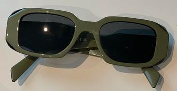 Lunettes de soleil Prada, Neuf, Vert, Lunettes de soleil, Prada