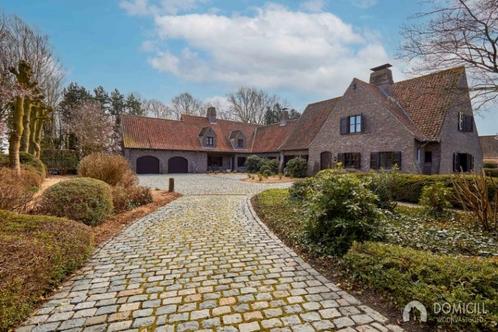 Villa te koop in Roeselare, 7 slpks, Immo, Huizen en Appartementen te koop, Vrijstaande woning, D