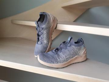 Lowa wandelschoenen - maat 40 beschikbaar voor biedingen