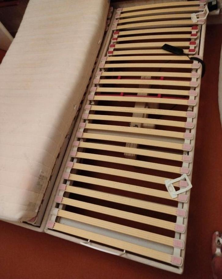 Deux sommiers électriques, Huis en Inrichting, Slaapkamer | Matrassen en Bedbodems, Gebruikt, Bedbodem, 80 cm, 200 cm, Tweepersoons