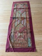 2 unieke Indische handgemaakte wandtapijten, Enlèvement ou Envoi