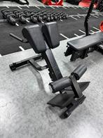 TECHNOGYM Hyper Extension, Sport en Fitness, Fitnessmaterialen, Ophalen, Gebruikt, Rug, Fitnessbank