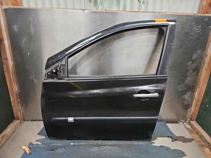 Portier 4Deurs links-voor van een Renault Clio (NV676), Auto-onderdelen, Carrosserie, Deur, Renault, Gebruikt, 3 maanden garantie