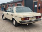 MERCEDES W123 OLDTIMER 240D AUTOMAAT, Auto's, Oldtimers, Automaat, Achterwielaandrijving, Beige, 2398 cc