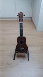 Makawao ukelele met staander, Ophalen, Gebruikt