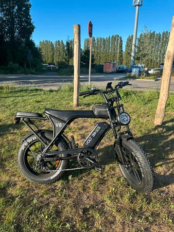 Ouxi V8 2024, met aankoopsbewijs, €1550 nieuw beschikbaar voor biedingen
