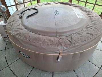 Les bulles de chauffage de la pompe SPA INTEX fonctionnent p, Enlèvement, Utilisé, Tapis de sol, Gonflable