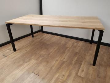 Vergadertafel Q line 200 x 100 cm beschikbaar voor biedingen