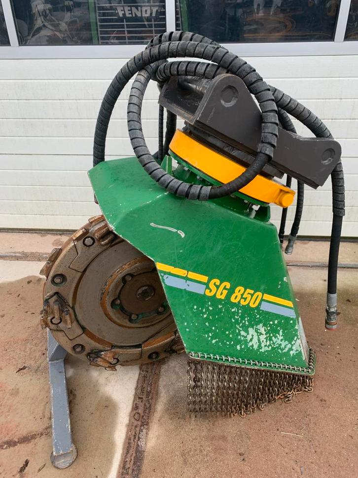 Stobbenfrees Dutch Dragon SG 850 kraan aanbouw, Zakelijke goederen, Machines en Bouw | Overig, Ophalen