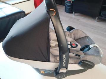 maxi cosi pebble+ ~ nomad grey beschikbaar voor biedingen