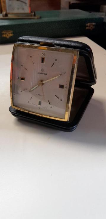 Vintage reiswekker junghans in werkende staat beschikbaar voor biedingen