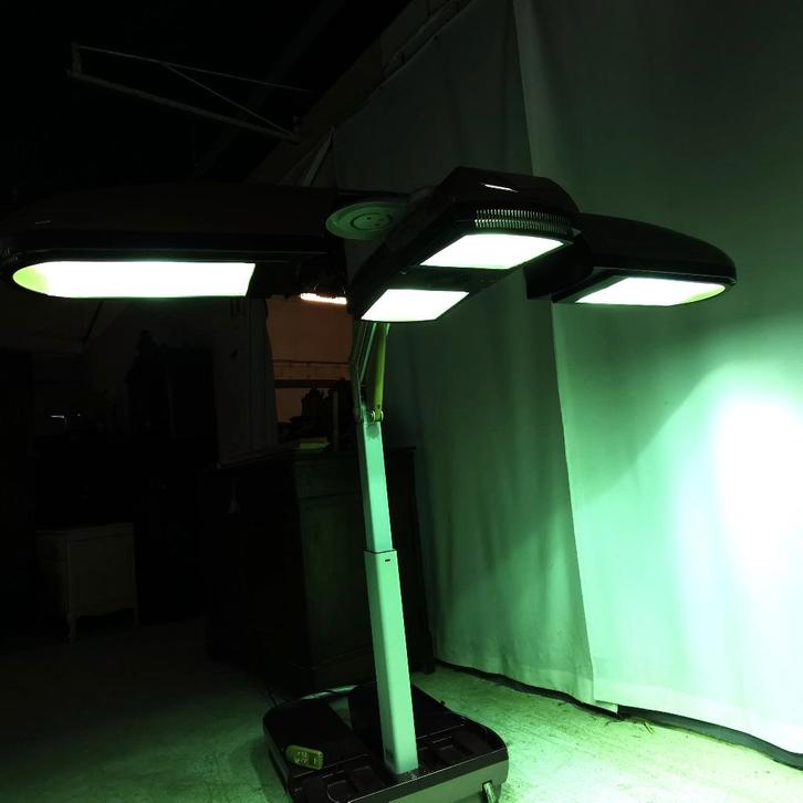 toujours bon Philips HB 975 sun & relaxmobile UV/infrarouge, Electroménager, Solarium, Banc solaire & Bronzage facial, Utilisé