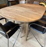 Eettafel van massief eikenhout, Ophalen