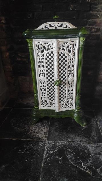 Poêle ancien en fonte émaillée Art nouveau, Poêle à charbon, Enlèvement, Utilisé, Bois