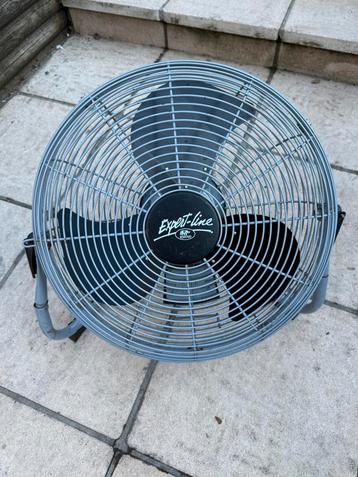 Expert Line-ventilator beschikbaar voor biedingen
