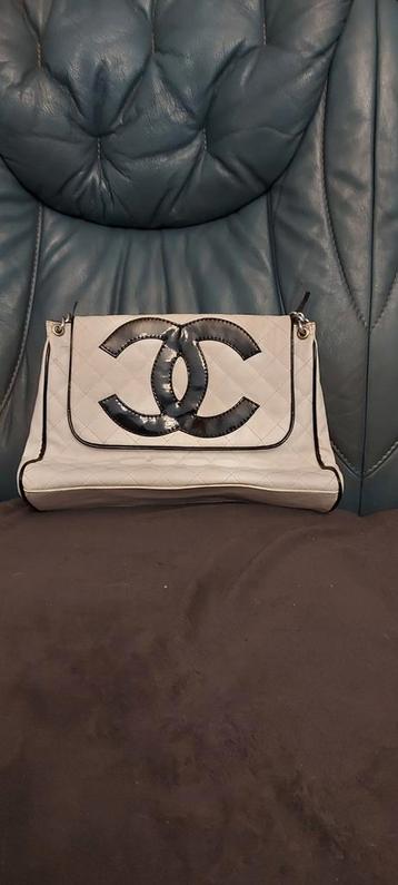 Vend ssc Chanel prix 25 euros  beschikbaar voor biedingen