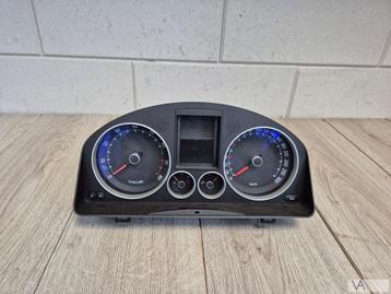 VW Golf 5 gti 2004 - 2009 cockpit tellerklok 1k6920864 €100 beschikbaar voor biedingen