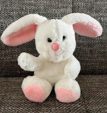 Doudou lapin blanc disponible aux enchères