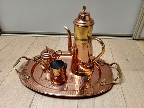 Cafetière en cuivre, laitier et sucrier sur plateau, Antiquités & Art, Antiquités | Bronze & Cuivre, Cuivre, Enlèvement ou Envoi