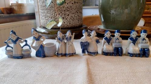 Lot de 6 petites figurines aux couleurs bleu de Delft, Antiquités & Art, Antiquités | Céramique & Poterie, Enlèvement ou Envoi