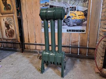 Oude gasradiator/ gaskachel beschikbaar voor biedingen