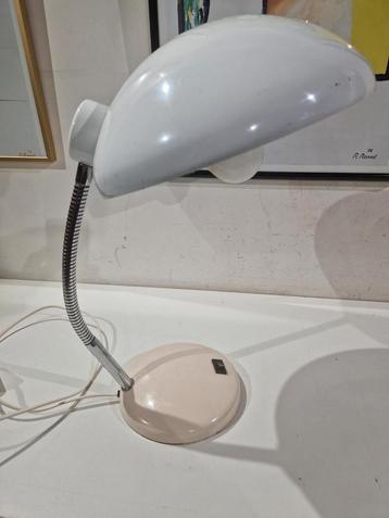 Vintage industriële bureaulamp naar Bauhaus stijl jaren 70 beschikbaar voor biedingen