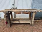oude houten schrijnwerkerswerkbank met bankschroef, Ophalen