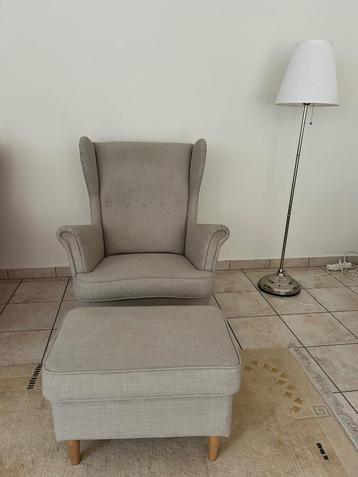 IKEA STRANDMON Wing Chair met Hocker beschikbaar voor biedingen
