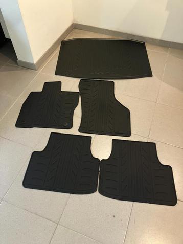 seat leon rubber mattenset origineel en nieuw!! beschikbaar voor biedingen