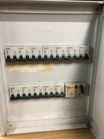 Boîtier avec fusibles et différentiel triphasé, Bricolage & Construction, Enlèvement, Utilisé, Autres types