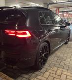 VOLKSWAGEN GOLF R PERFORMANCE BLACK ON BLACK LEDER AKRA PANO, Auto's, Automaat, Euro 6, 4 cilinders, 1984 cc