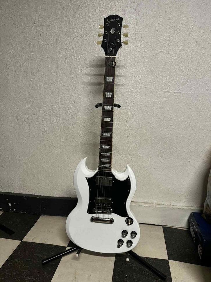 Epiphone sg standard alpine white, Musique & Instruments, Instruments à corde | Guitares | Électriques, Epiphone, Enlèvement