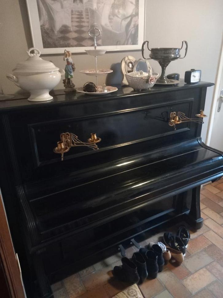 Piano L. Moeremans, Muziek en Instrumenten, Piano's, Gebruikt, Piano, Ophalen