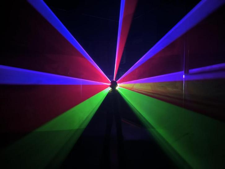 HALLOWEEMPROMO Nieuwe First Class 16W Fullcolor dpss, Muziek en Instrumenten, Licht en Laser, Nieuw, Licht, Geluidgestuurd, Kleur