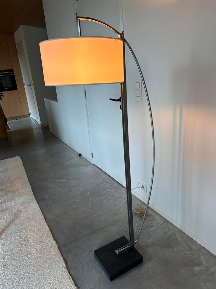 Ligne Roset Mama XXL vloerlamp, Huis en Inrichting, Lampen | Vloerlampen, Zo goed als nieuw, 150 tot 200 cm, Metaal, Ophalen