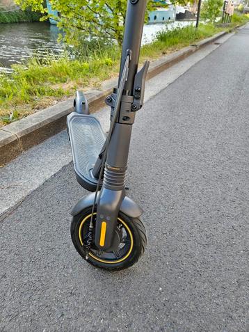 Ninebot g2 elektrische step beschikbaar voor biedingen
