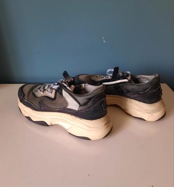 Giga schoenen "35" beschikbaar voor biedingen