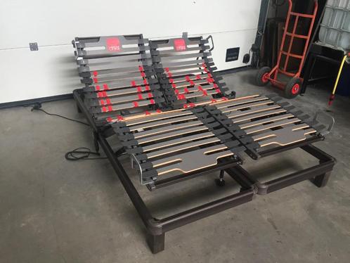 (135) Lattenbodem 140x200 elektrisch verstelbaar, Huis en Inrichting, Slaapkamer | Matrassen en Bedbodems, Zo goed als nieuw, 200 cm