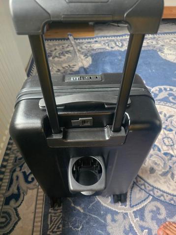 Valise beschikbaar voor biedingen