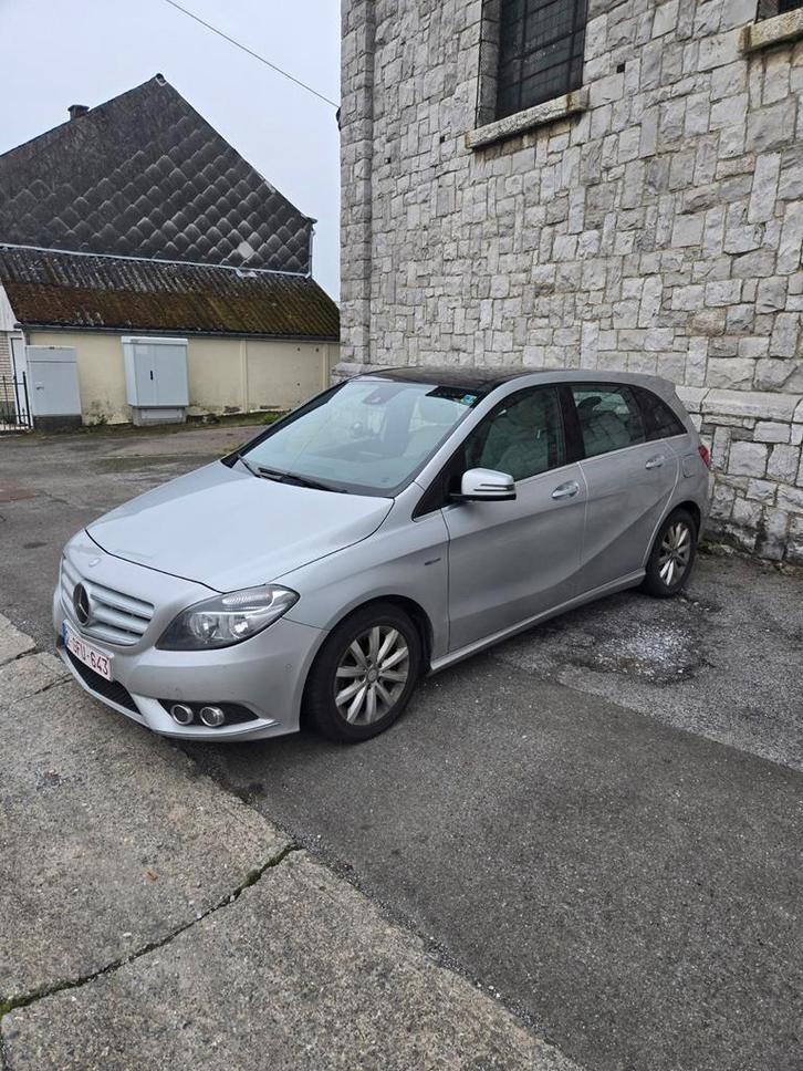 Mercedes classe B 318 cdi automatique, Auto's, Mercedes-Benz, Particulier, ABS, Achteruitrijcamera, Adaptive Cruise Control, Airbags