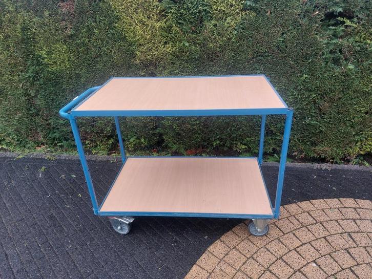 tafelwagen van het merk Fetra nieuwprijs 300euro, Doe-het-zelf en Bouw, Transportwagens, Ophalen