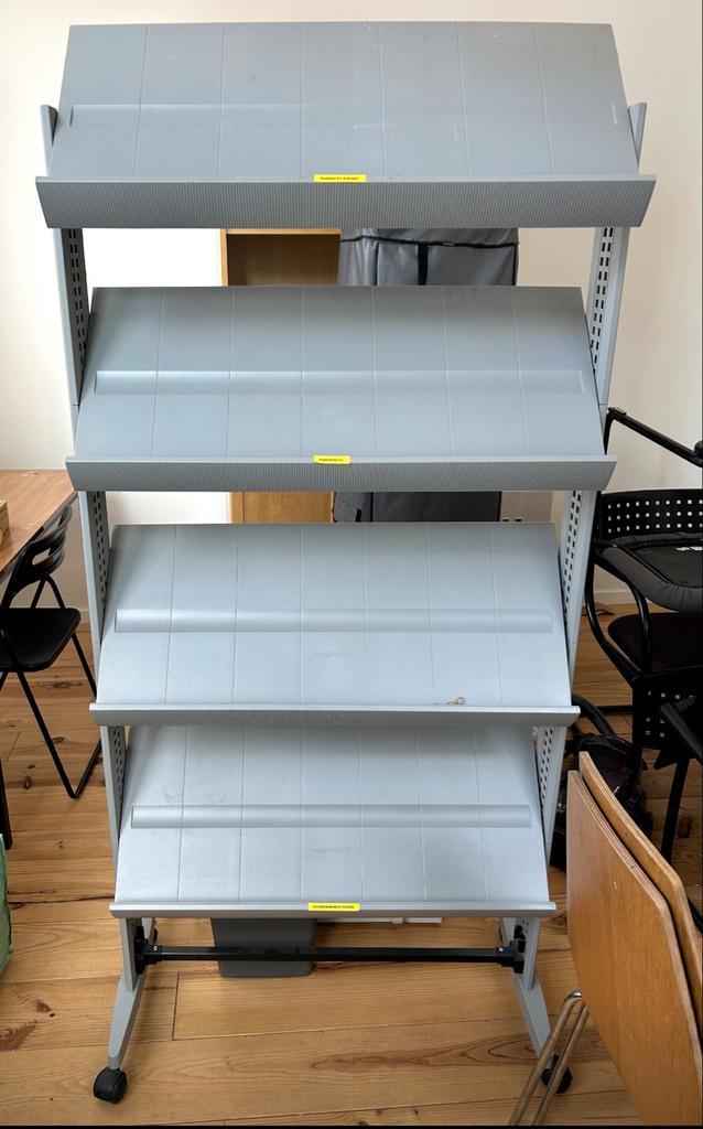 Presentoire - étagère pour flyers et documentations, Maison & Meubles, Armoires | Autre, Comme neuf, Enlèvement