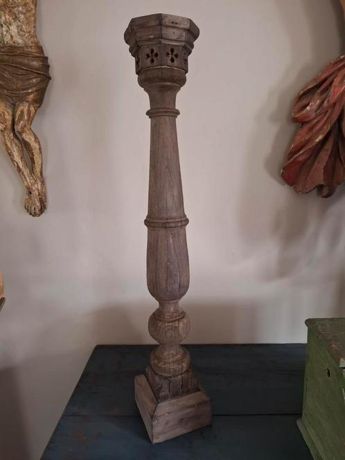 EIKEN KANDELAAR NEO GOTIC, Antiek en Kunst, Antiek | Kandelaars, Ophalen