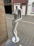 Pas poppen, Ophalen, Zo goed als nieuw