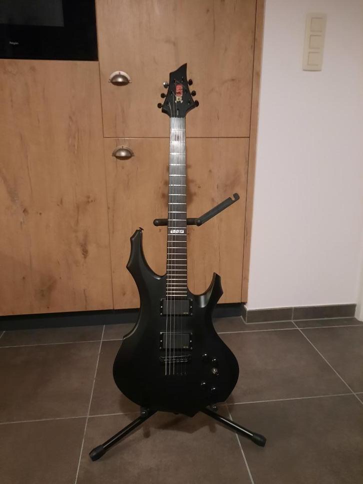 Esp ltd F-500, Muziek en Instrumenten, Snaarinstrumenten | Gitaren | Elektrisch, Gebruikt, Solid body, Overige merken, Ophalen