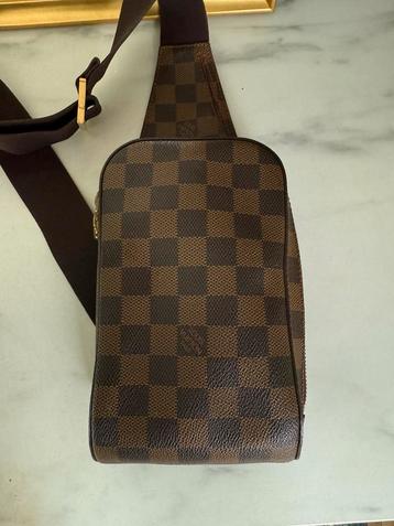 Louis Vuitton Geronimo canvas tas, uniseks beschikbaar voor biedingen
