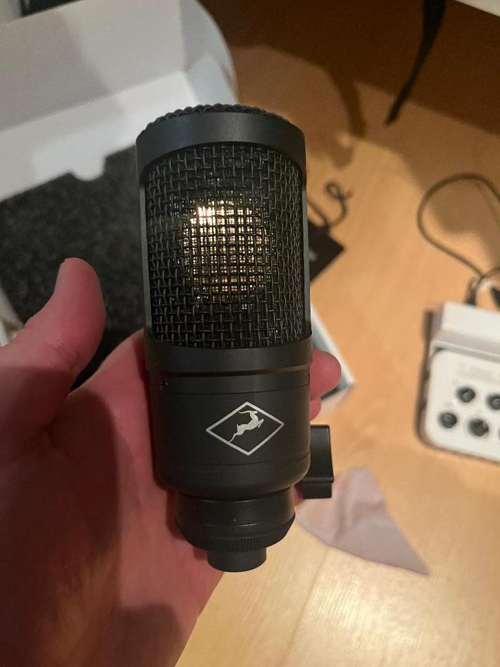 Antelope Audio Edge Solo – modelling condensatormic, TV, Hi-fi & Vidéo, Appareils professionnels, Comme neuf, Audio, Enlèvement ou Envoi