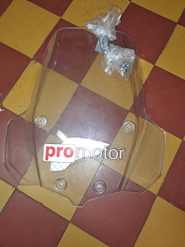 Saute vent triumph explorer, Motos