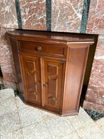 Authentiek houten kastje, Enlèvement