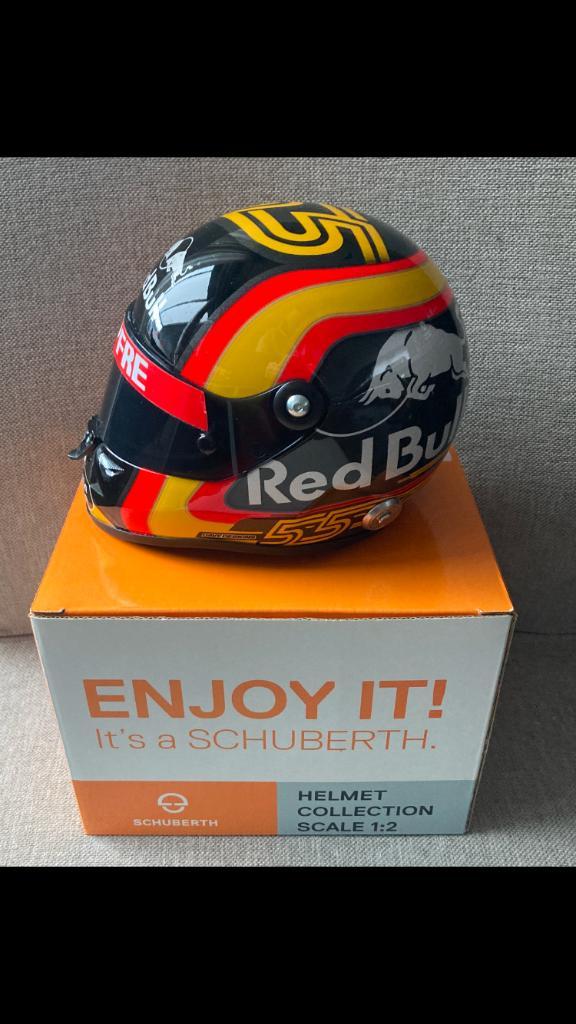 Carlos Sainz 1:2 helm 2018 Renault F1 Schuberth, Verzamelen, Automerken, Motoren en Formule 1, Nieuw, Formule 1, Ophalen of Verzenden